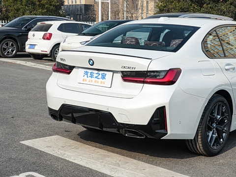 2026�� 330i M�˶���ҹ��װ