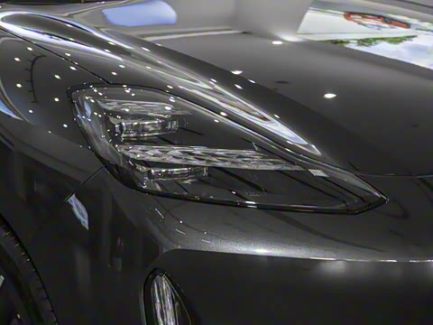 2025�� 670 Max��