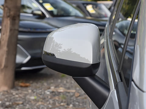 2025�� Plus 610 ������