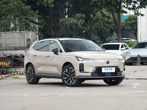 2026�� ������������Plus