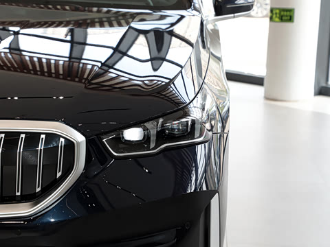 2026�� 525Li ������װ