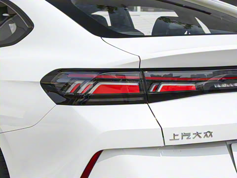 2026�� ���L 300TSI �趯��