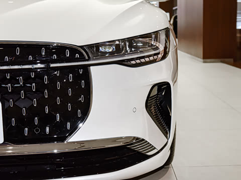 2025�� 2.0T ���ݰ�