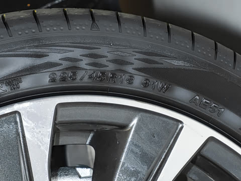 2025�� 2.4T CVT Wagon tS EyeSight