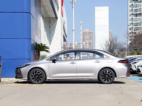 2026�� 1.8L ˫�� ��Ӣ��