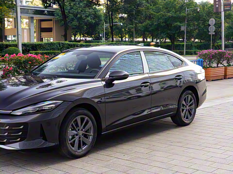 2026�� ���L 300TSI ��а�