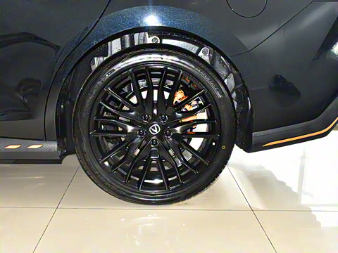 2025�� ������ 2.0T ������