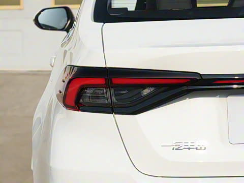 2026�� 1.8L ˫�� ��Ӣ��