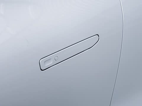 2027�� 670������