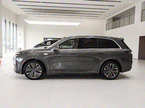 2025�� Pro ���ܻ��°�