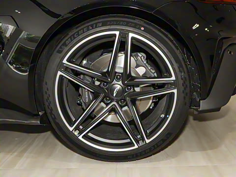 2024�� 4.0T V8 Coupe