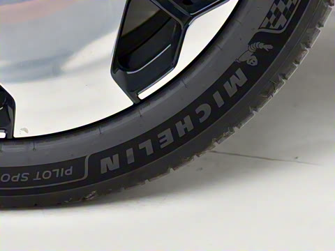 2025�� Ultra�� 70kWh