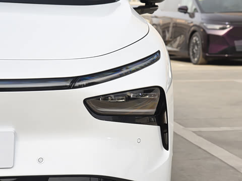 2026�� ���� 602 Max �콢��