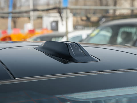 2026�� �Ŀ� 530Li ������ M�˶���װ