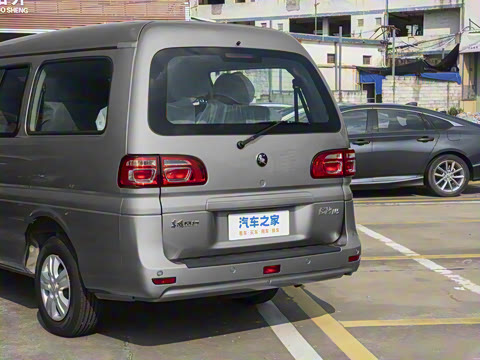 2025�� M5 1.6L ���������� 7��