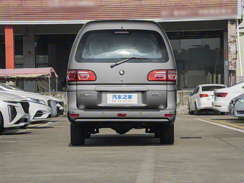 2025�� M5 1.6L ���������� 7��