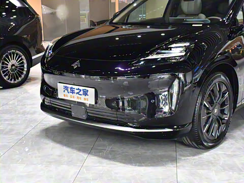 2025�� 670 Max��