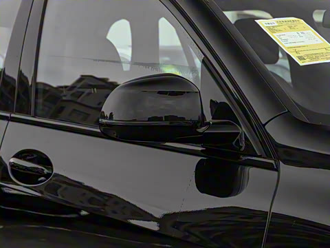 2025�� xDrive 40Li ������M�˶���ҹ��װ