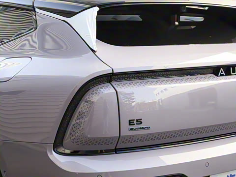 2026�� �ն�����quattro��