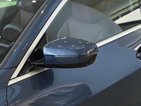 2026�� 425i M�˶���װ