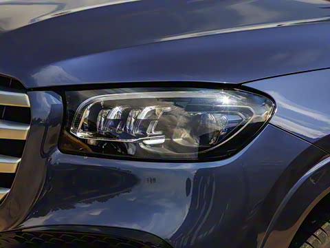 2025�� GLS 450 4MATIC ������