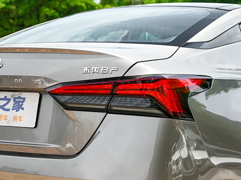 2025�� 2.0L XL-TLS ������