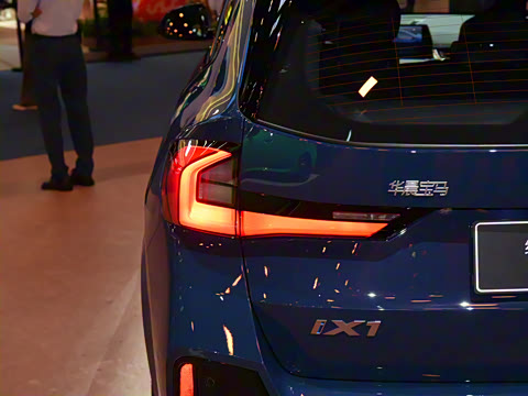 2025�� xDrive30L M�˶���ҹ��װ