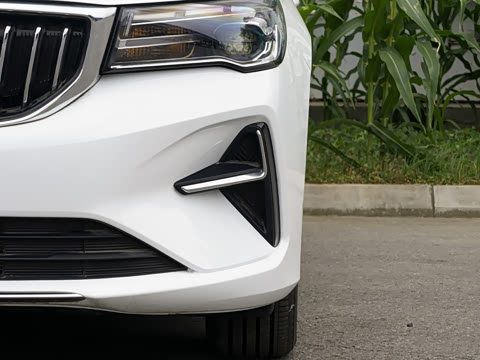 2027�� ���� 1.5L CVT������