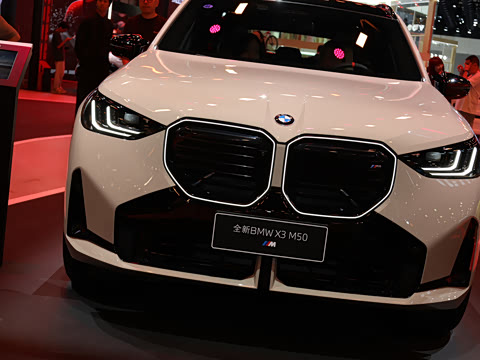 2025�� M50 xDrive