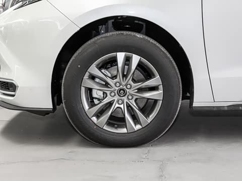 2027�� 2.5L ˫������������