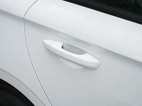 2027�� ���� 1.5L CVT������