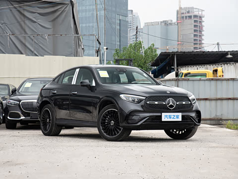 2026�� �Ŀ� GLC 300 4MATIC ����SUV