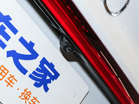 2025�� 45 TFSI quattro ������