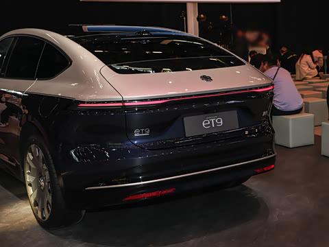 2025�� 102kWh ��ƽ���ر��
