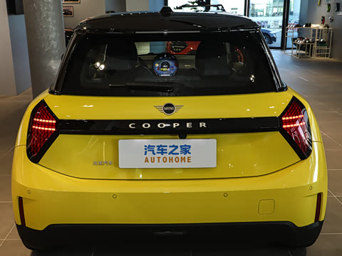 2026�� 466km COOPER E ������