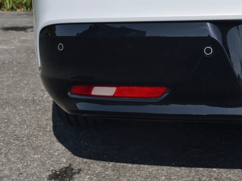 2027�� 590������