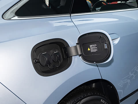 2025�� EV 545KM������