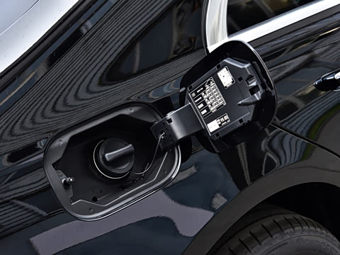 2026�� S 400 L ������