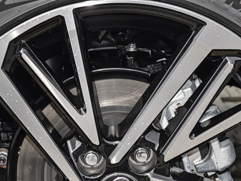 2026�� 2.0S �˶���