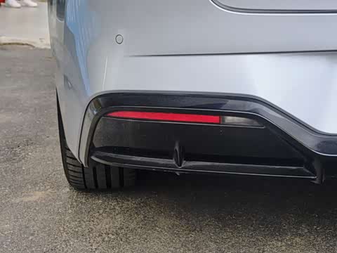 2025�� 710 Max��