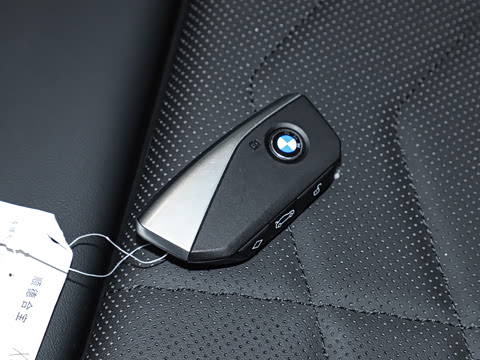 2026�� xDrive25i M�˶���ҹ��װ