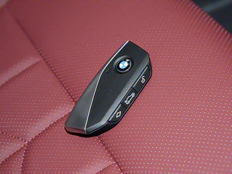 2025�� 525Li M�˶���װ