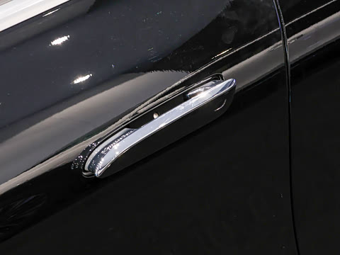 2025�� 500 4MATIC