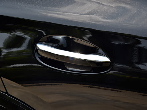 2026�� �Ŀ� GLC 260 4MATIC ����SUV