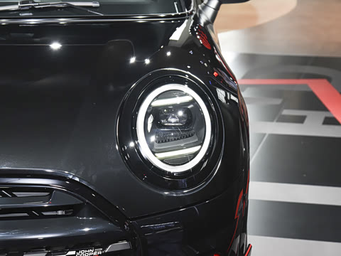 2025�� JOHN COOPER WORKS