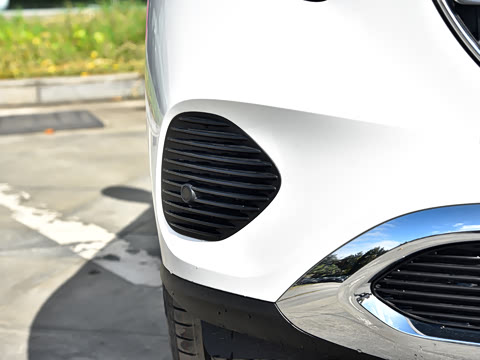 2026�� GLC 260 L 4MATIC �����