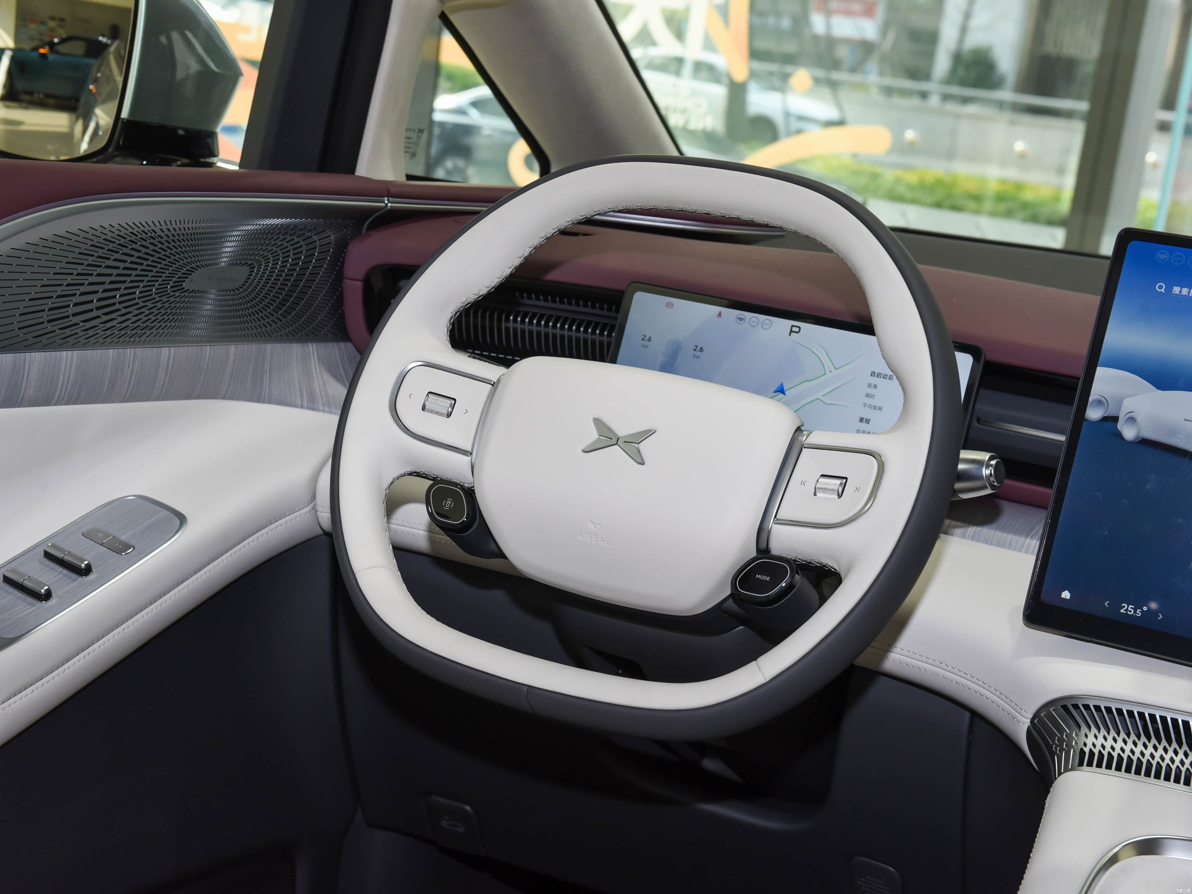 XPeng X9, миниатюра 19