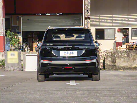 2025�� Plus 610 ������