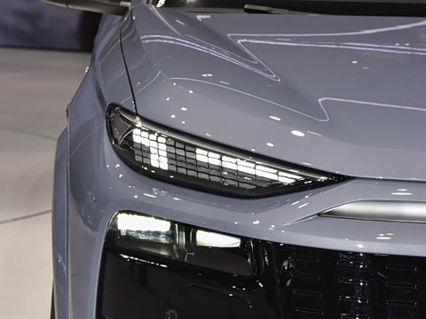 2026�� quattro Ǭ���Ǽݰ�