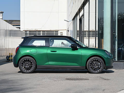 2026�� 466km COOPER E ������